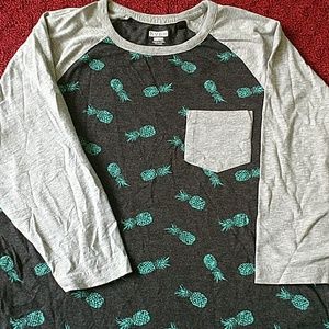 Mens pineapple shirt🍍